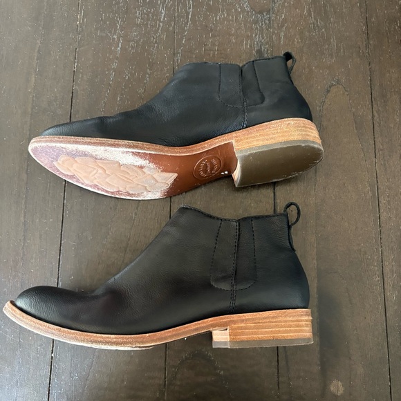 Kork-Ease Velma Black Leather Ankle Booties Boots Size 8 - Picture 3 of 10
